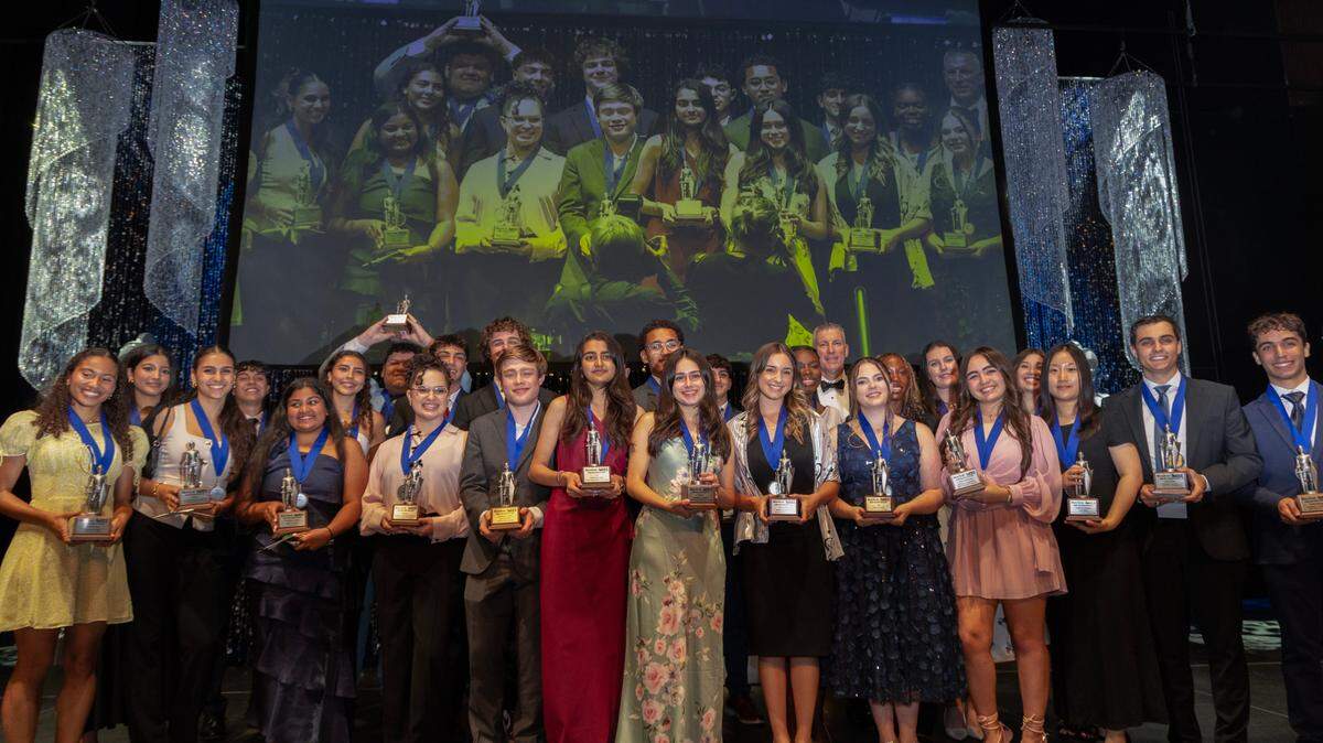 Silver Knight winners celebrate on stage during the Miami Herald & el Nuevo Herald 67th Silver Knight Award Ceremony at the James L. Knight Center on Wednesday, May 14, 2025, in downtown Miami, Fla. Silver Knight winners celebrate on stage during the Miami Herald & el Nuevo Herald 67th Silver Knight Award Ceremony at the James L. Knight Center on Wednesday, May 14, 2025, in downtown Miami, Fla.
